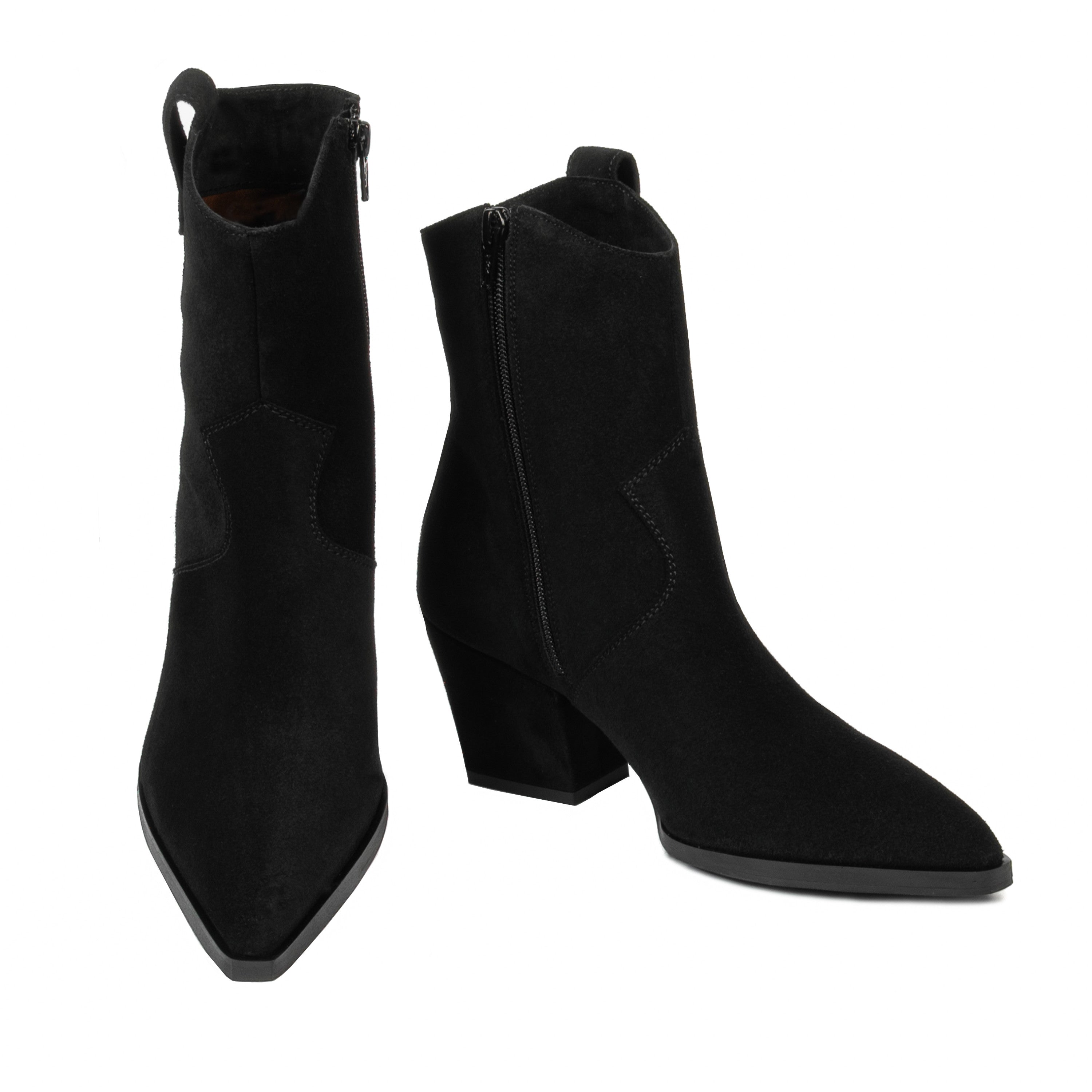 Ghete cu toc dama 1411-1 negru velur